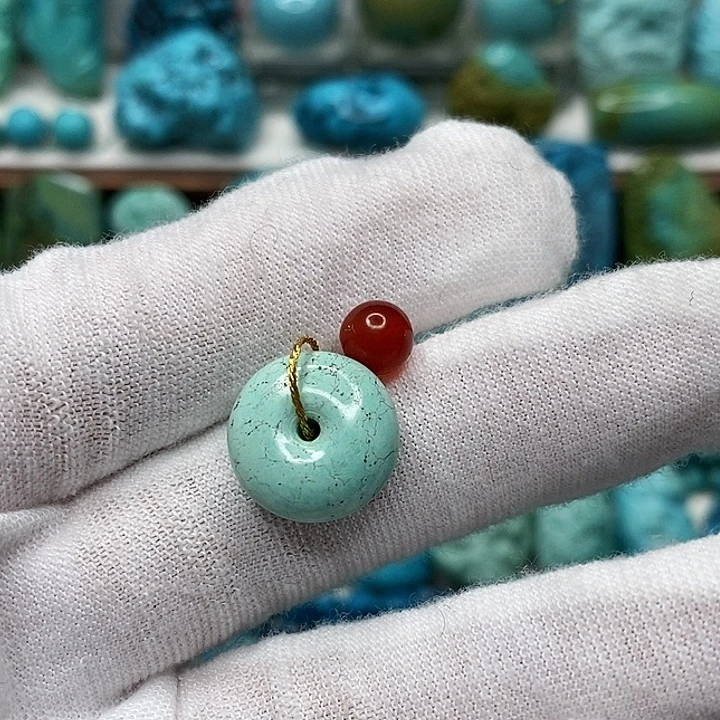 南红玛瑙未镶嵌珠宝奇石