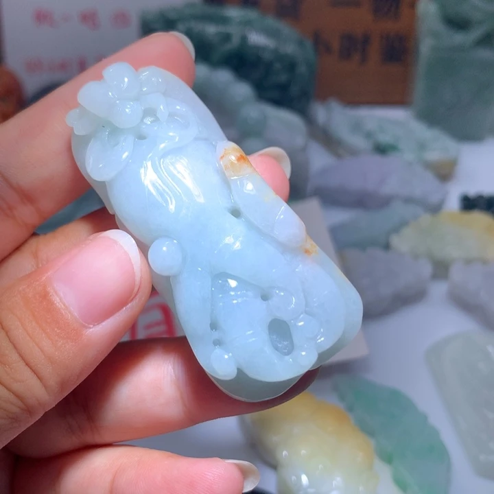 翡翠未镶嵌颈饰保真天然A货翡翠