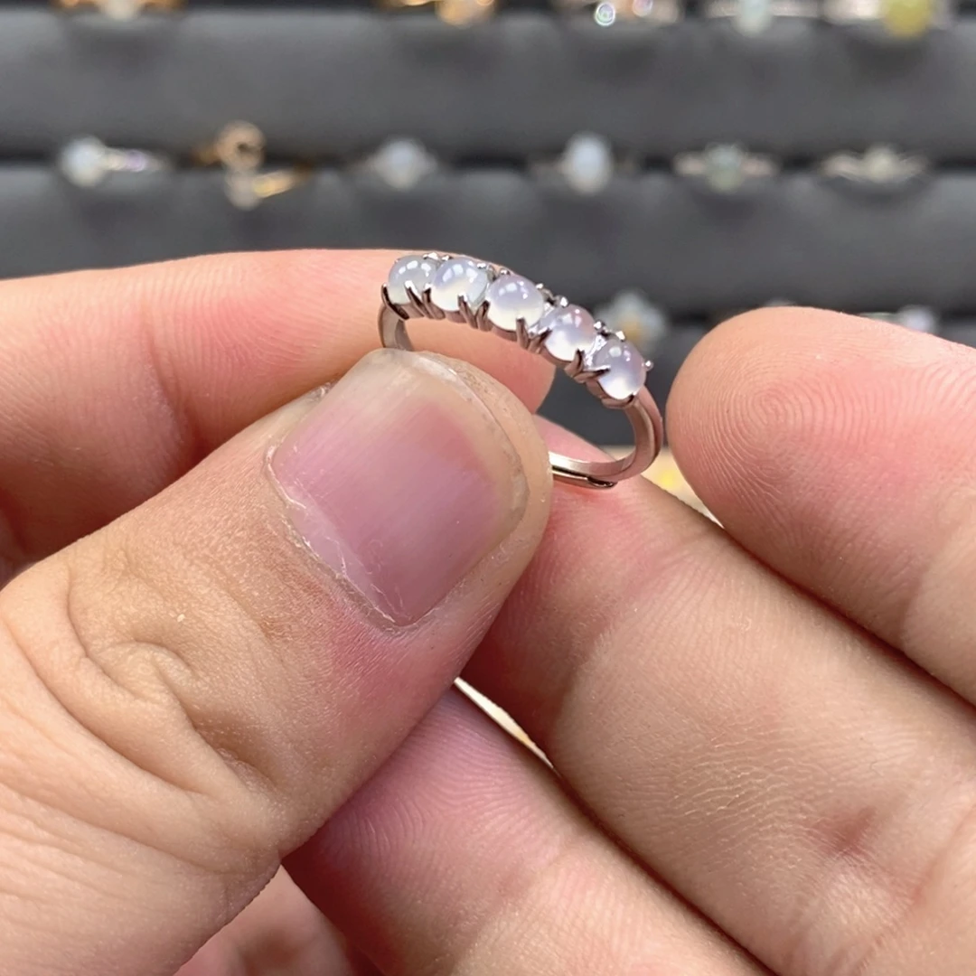 翡翠未镶嵌戒指翡翠