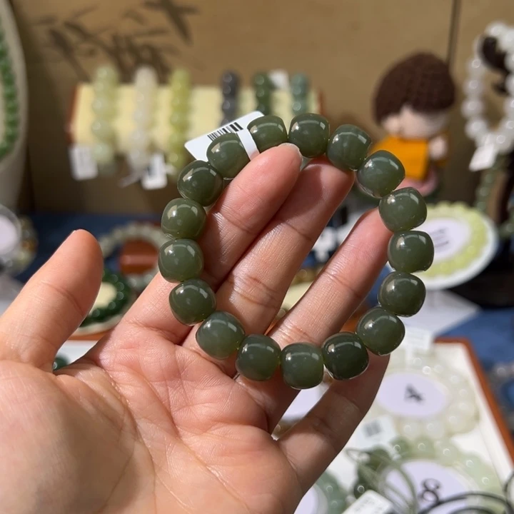 和田玉未镶嵌手串