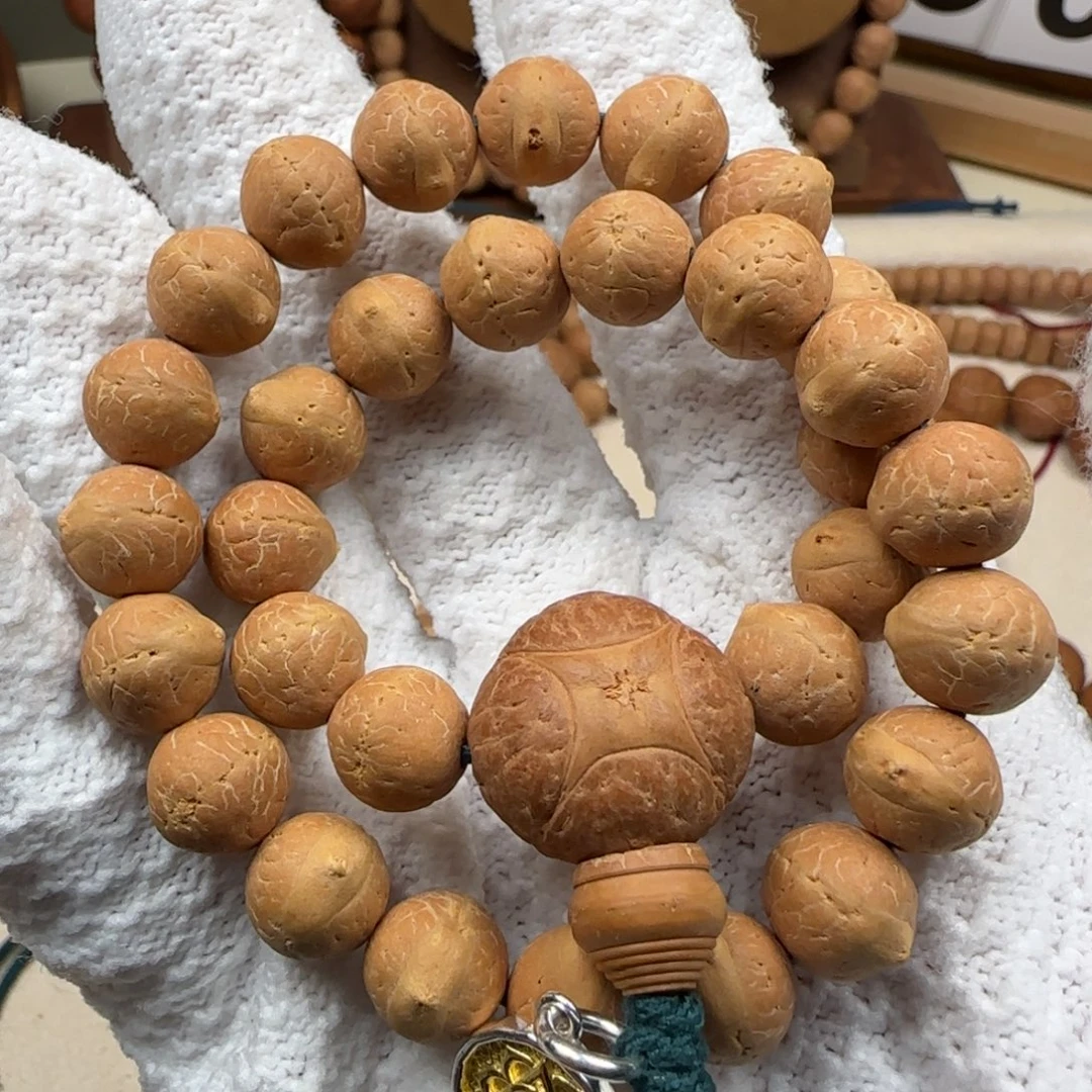 凤眼菩提吊坠10.5麻雀手持31粒