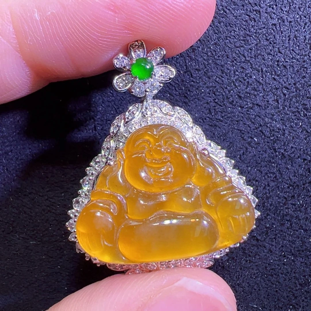 翡翠18K金镶嵌颈饰吊坠
