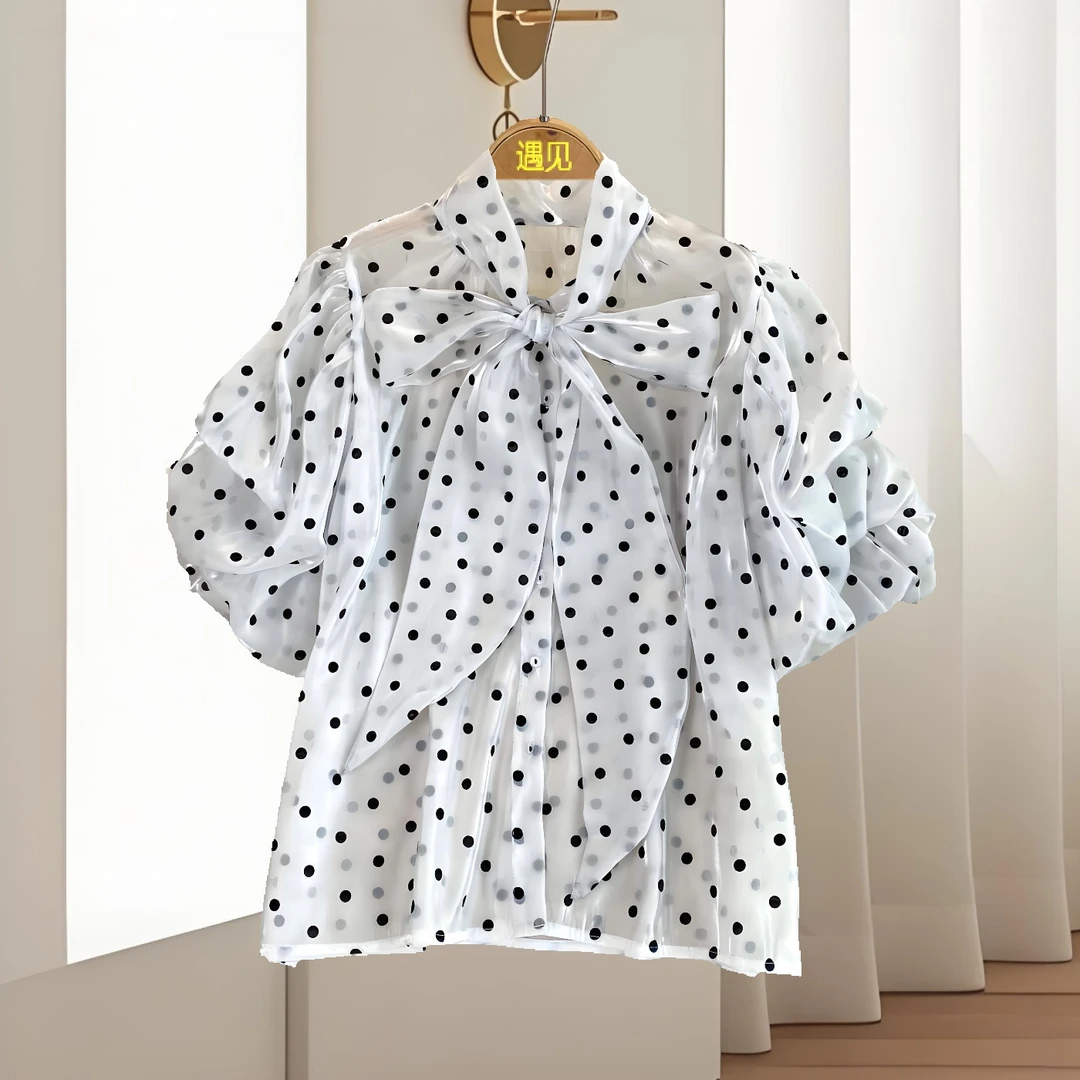 时尚潮牌波点衬衫女甜美蝴蝶结领小众泡泡袖高级感流光洋气休闲装