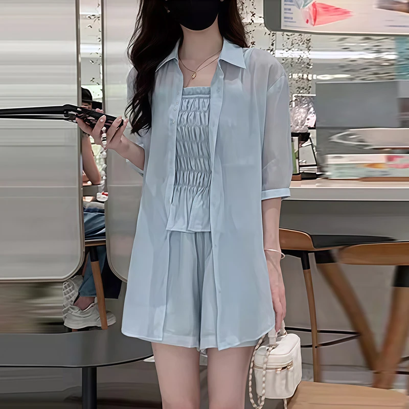 气质半袖衬衫2025新款女夏季设计感开叉薄款防晒衫显瘦休闲上衣潮