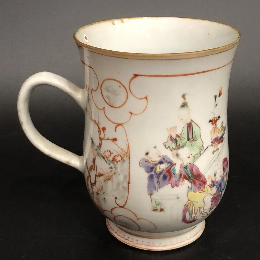 A1873 清乾隆粉彩人物描金马克杯 口径11.2cm*高16.2cm