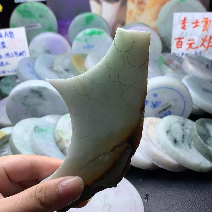 定制翡翠未镶嵌手镯