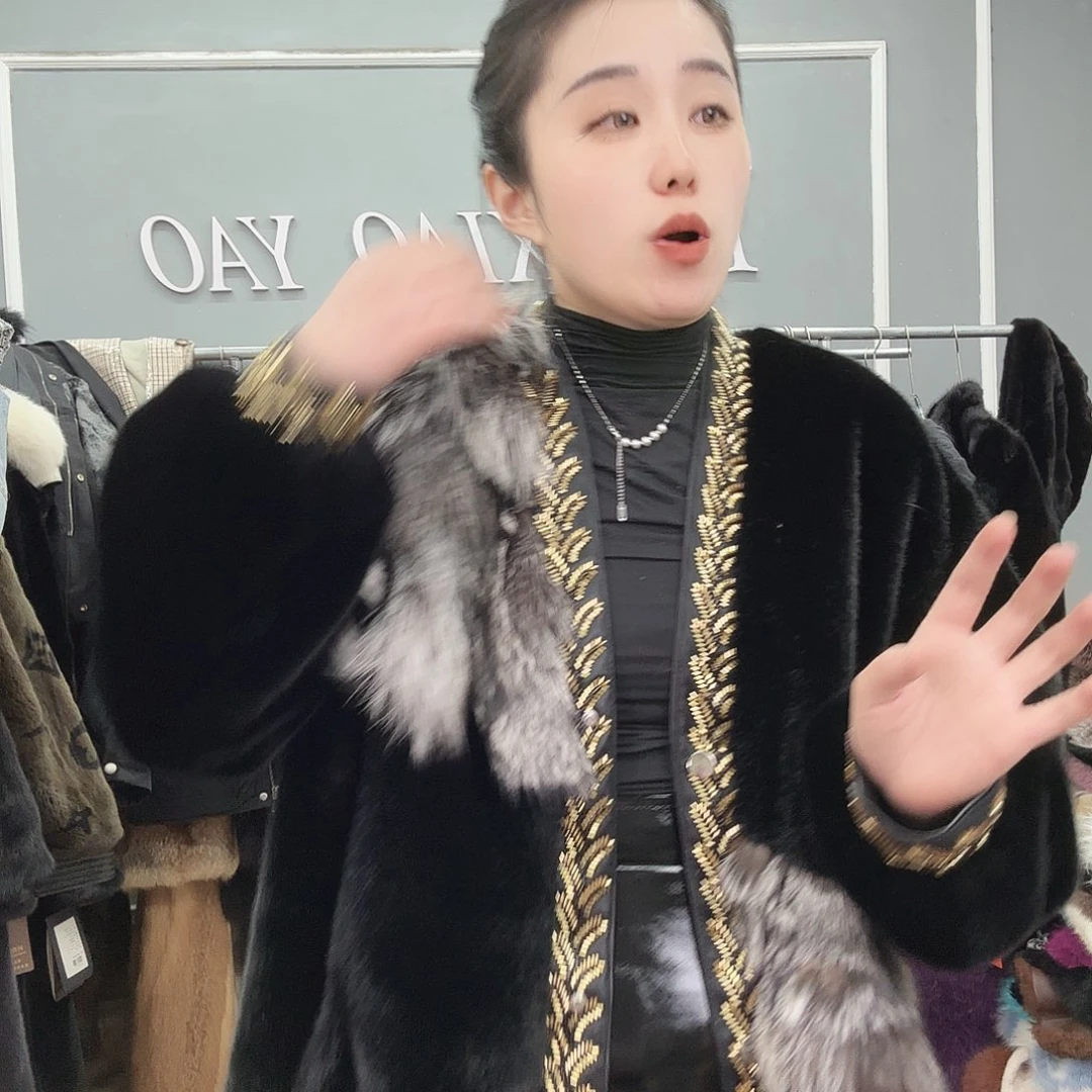 姚小妖家高端皮草