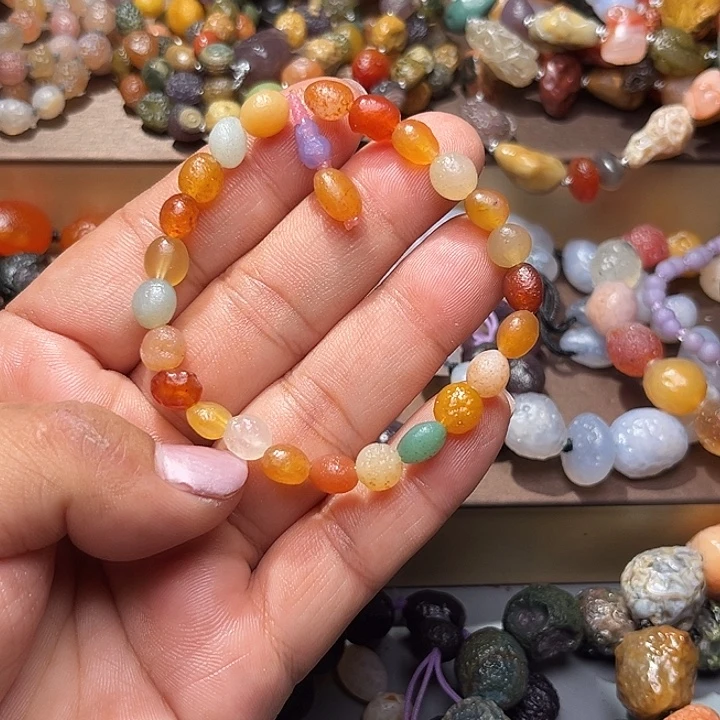 阿拉善彩玛瑙手串