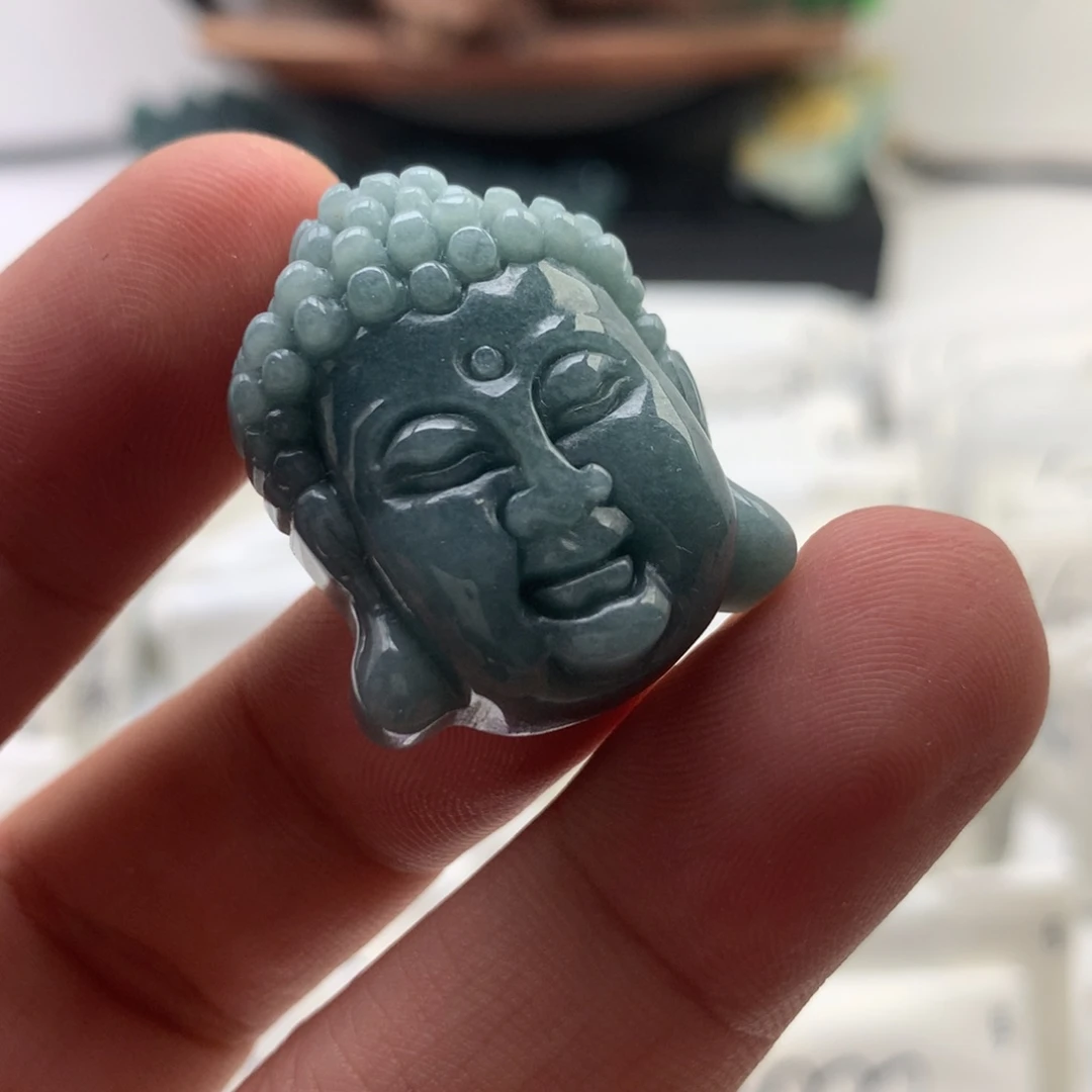 颈饰未镶嵌翡翠佛头