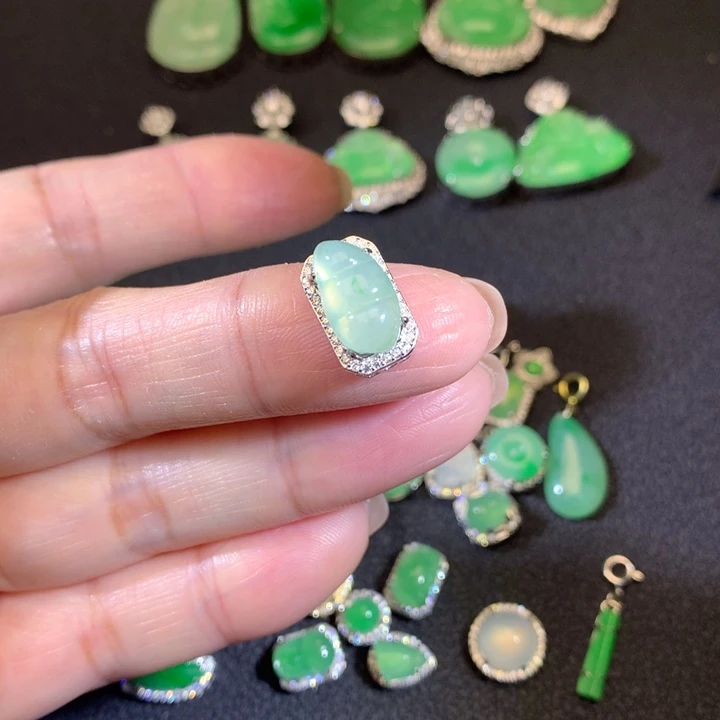 翡翠银S925镶嵌套链豆子