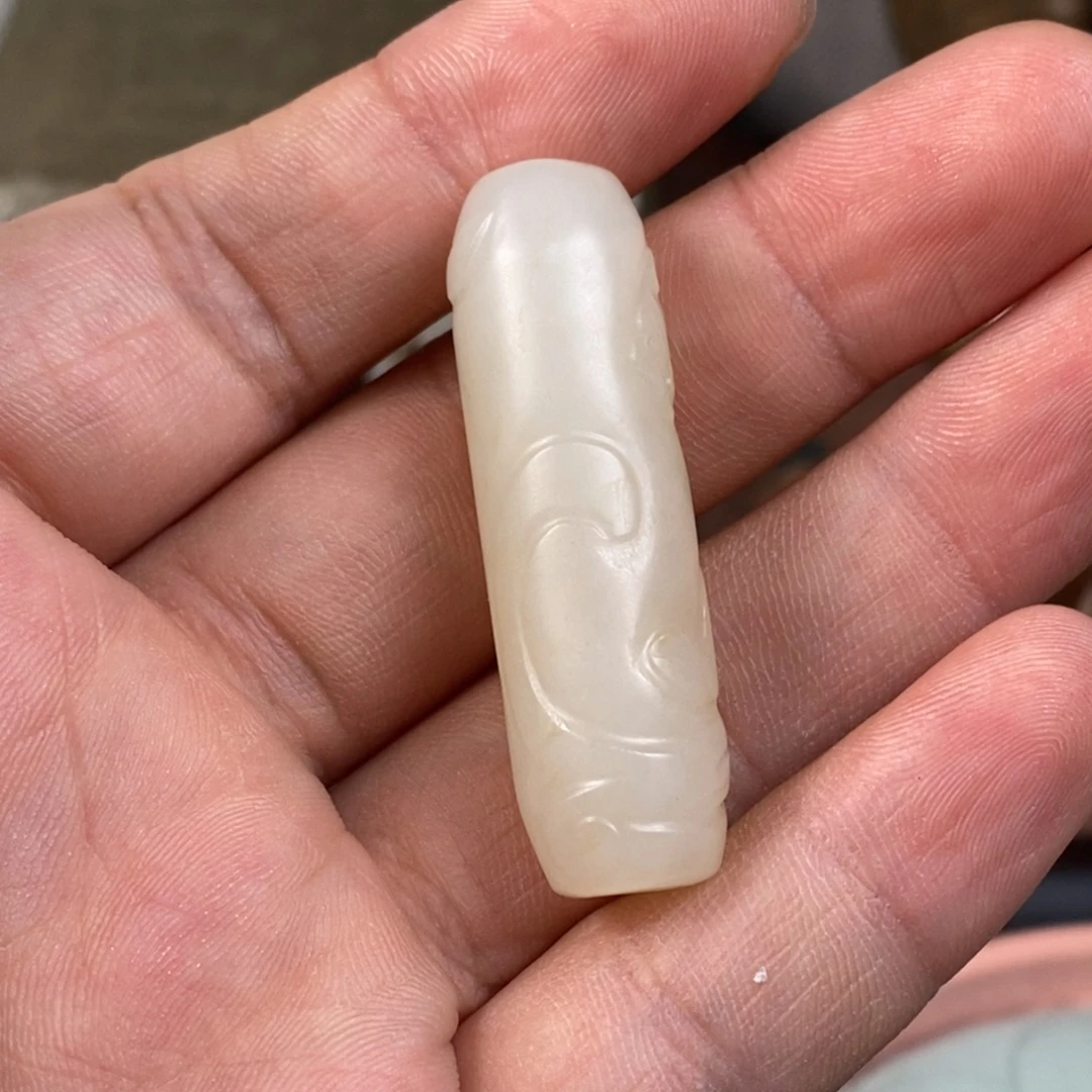 静***庐非常精美得脖挂件