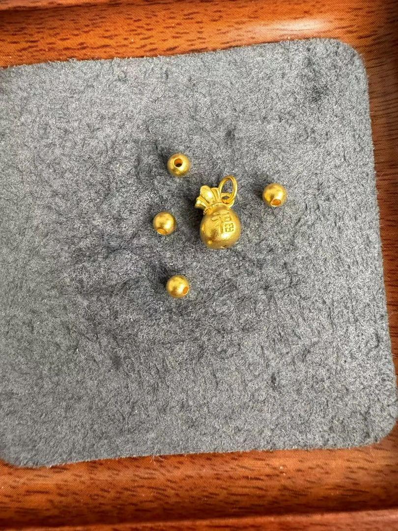 足金999 卡4古法金珠福袋吊坠