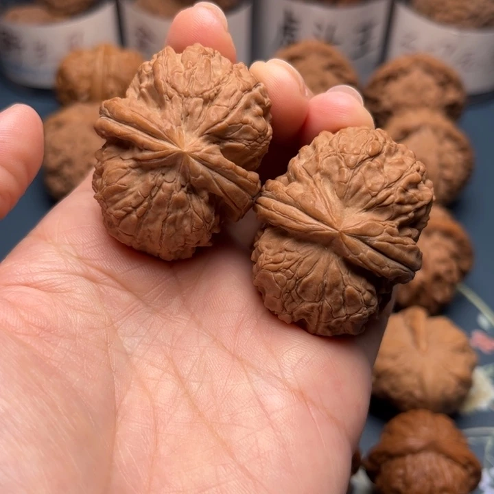 文玩核桃把件41陨元宝石