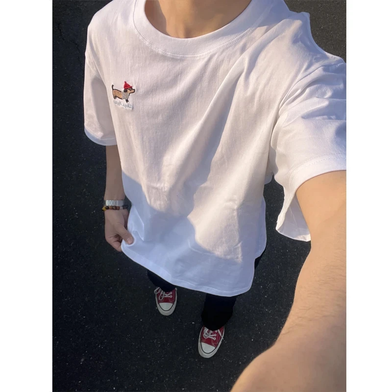 白色刺绣腊肠狗小领口t恤男款夏季潮牌cleanfit短袖美式正肩半袖