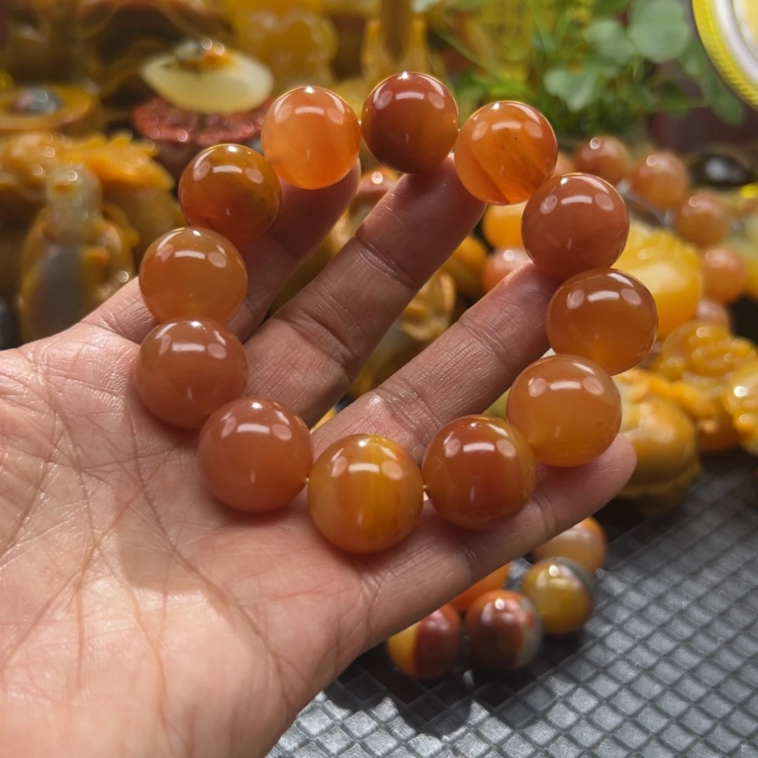石英质玉未镶嵌颈饰