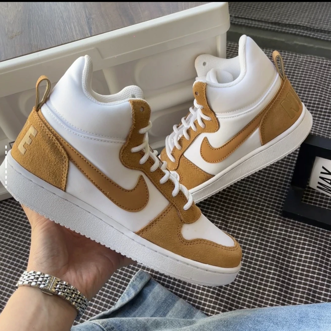 Nike Court Borough 舒适百搭薄底 防滑耐磨 低帮 板鞋 女款 白黄