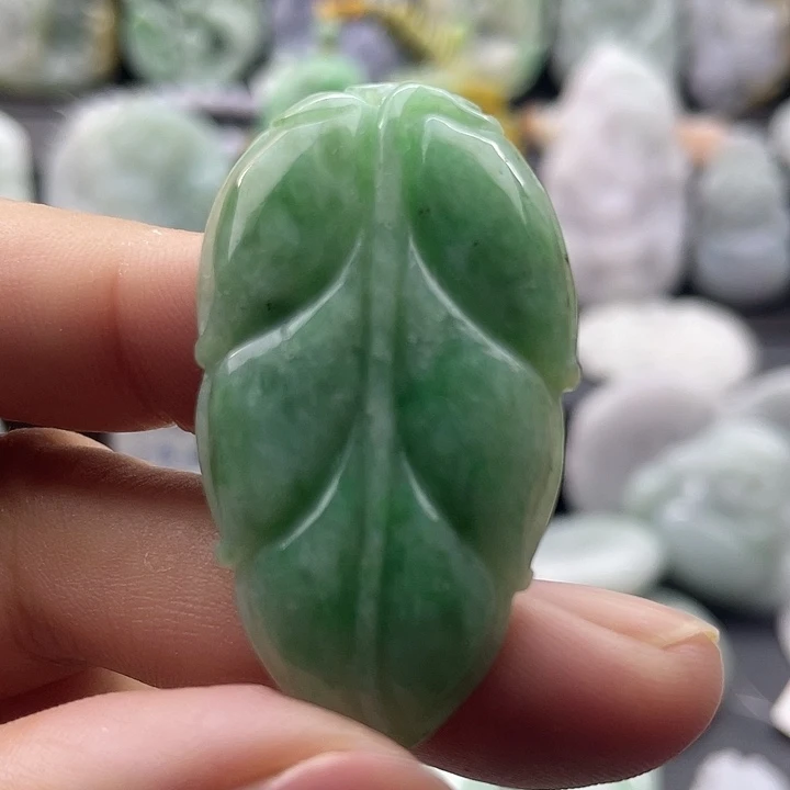 翡翠未镶嵌颈饰天然翡翠