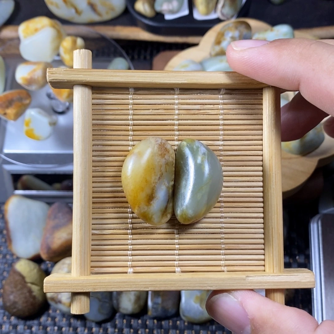 和田玉（糖玉）未镶嵌挂件