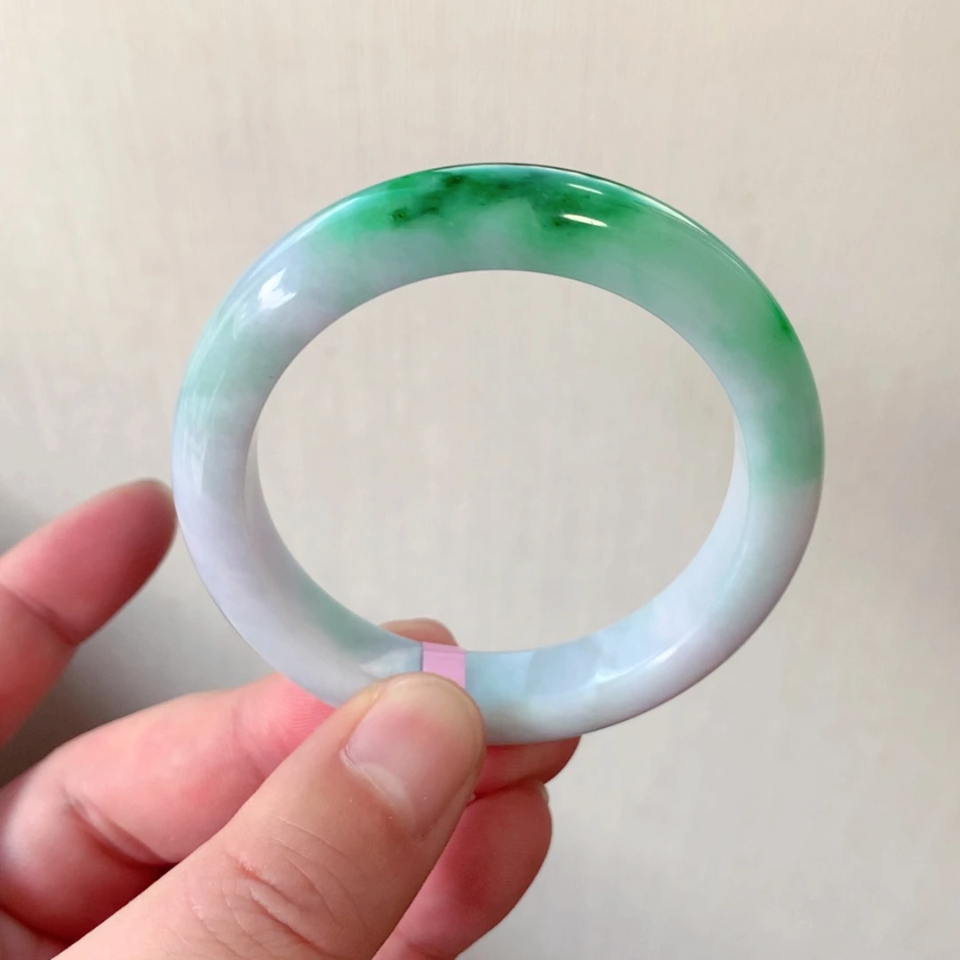 翡翠手镯未镶嵌缅甸翡翠