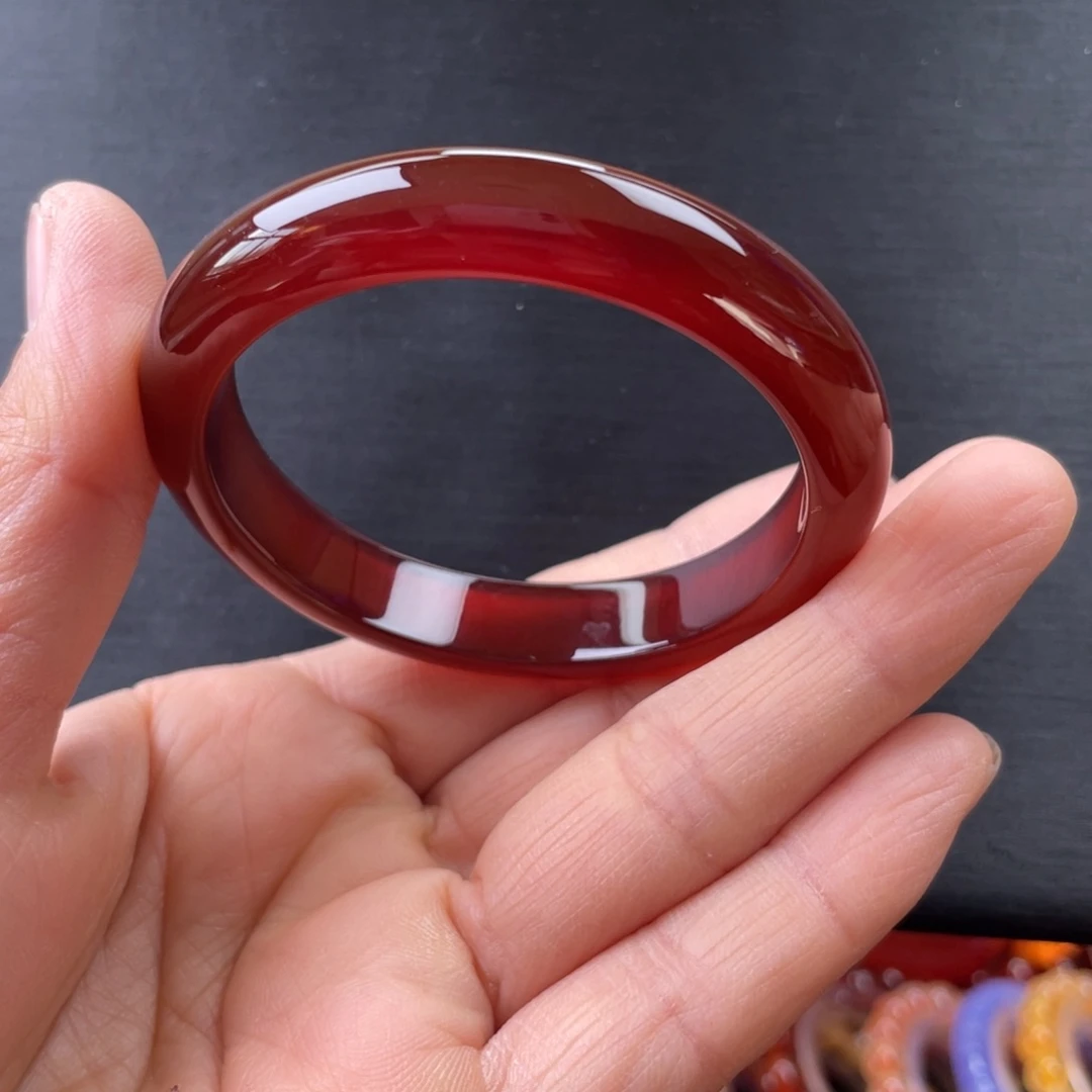 玛瑙/玉髓未镶嵌手镯51圈