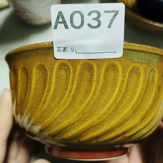 瓷片五厂，七厂各种摆件，瓷片，均有瑕疵！