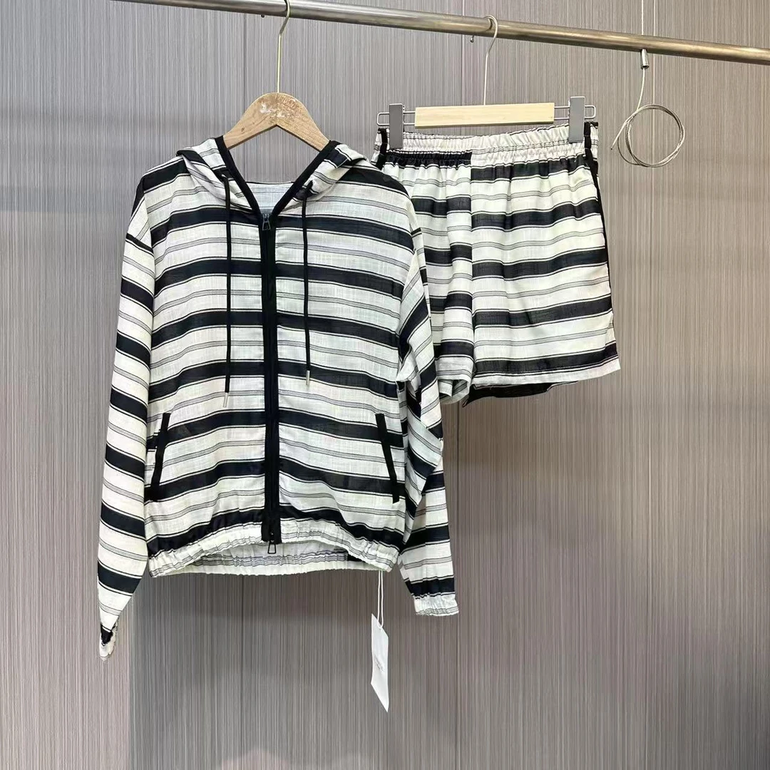 慵懒休闲风撞色条纹套装623