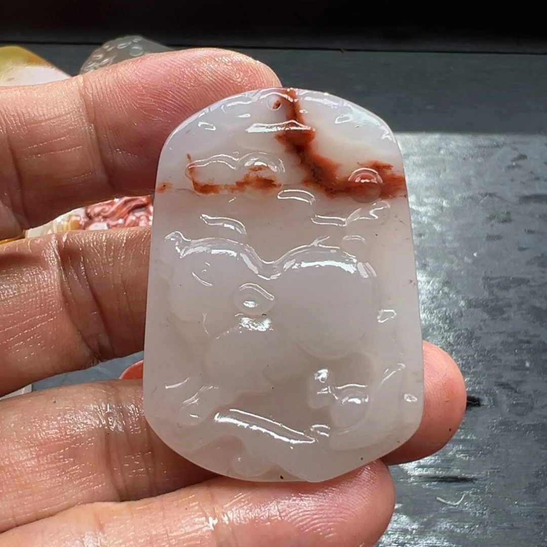 石英质玉未镶嵌颈饰