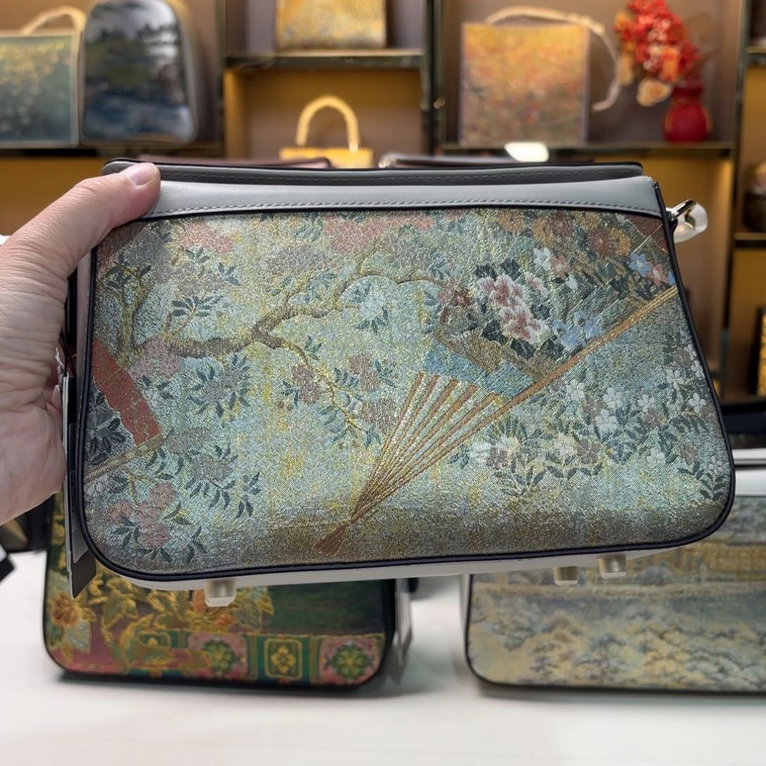 织绣高定浮力大美包