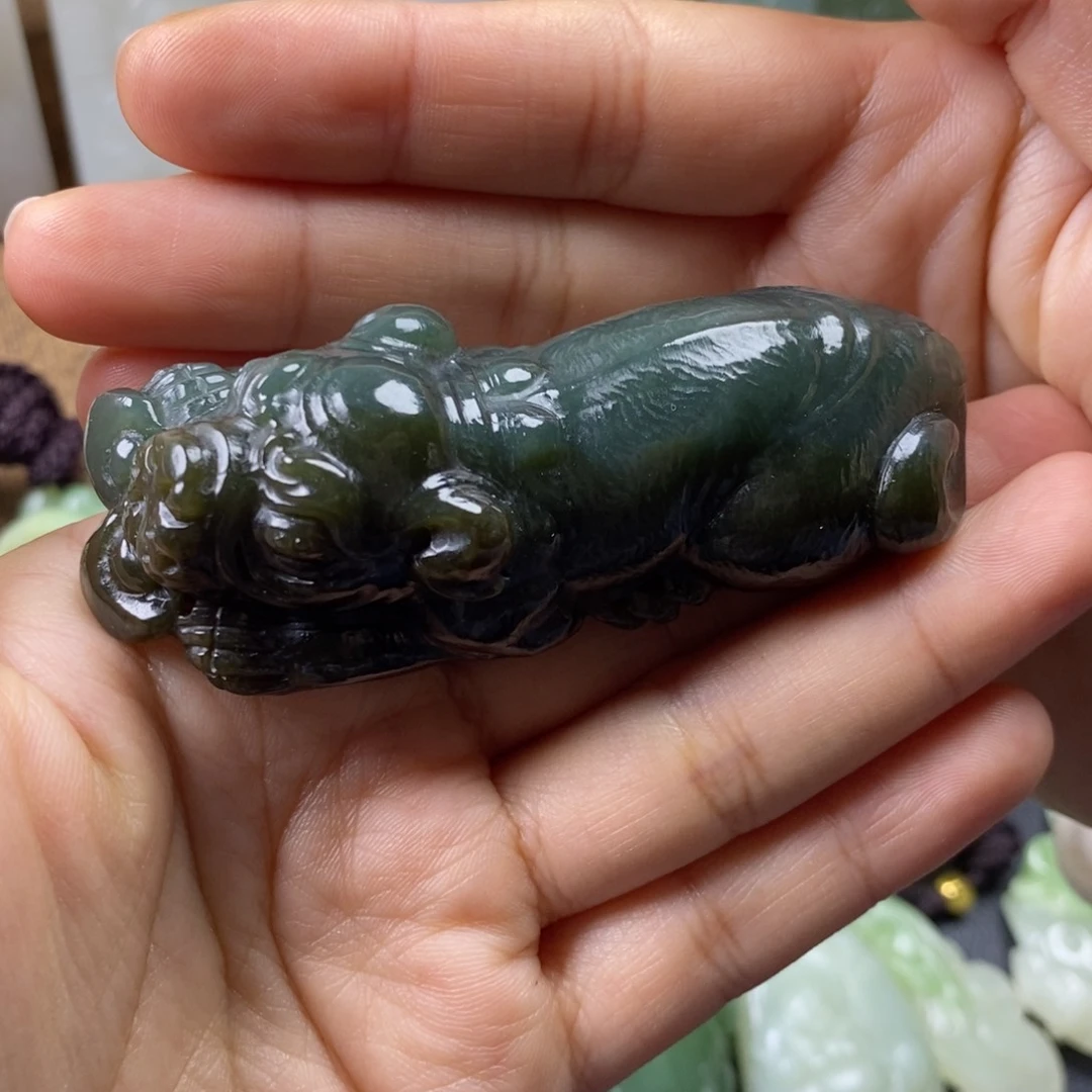 未镶嵌和田玉把件