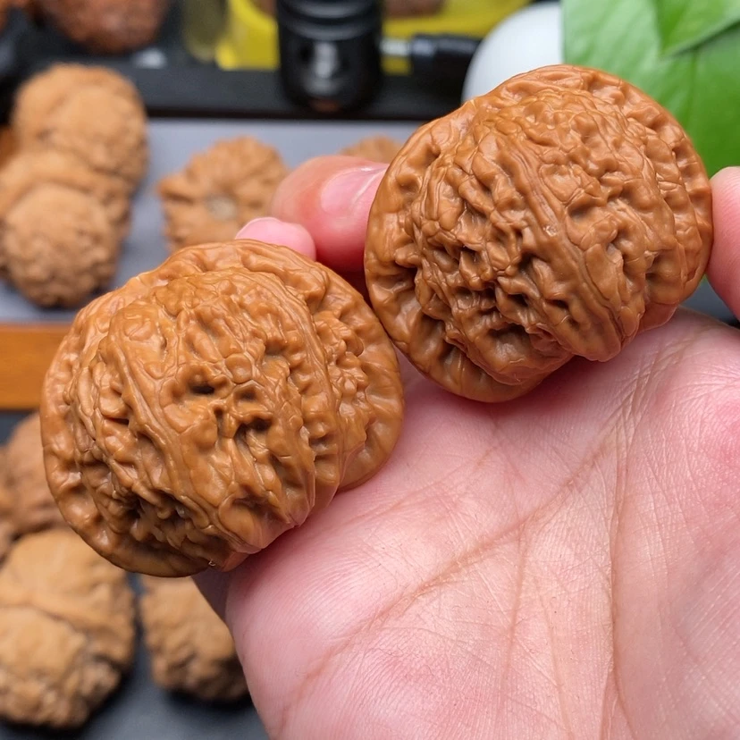 【闪购商品】文玩核桃把件球白全品43