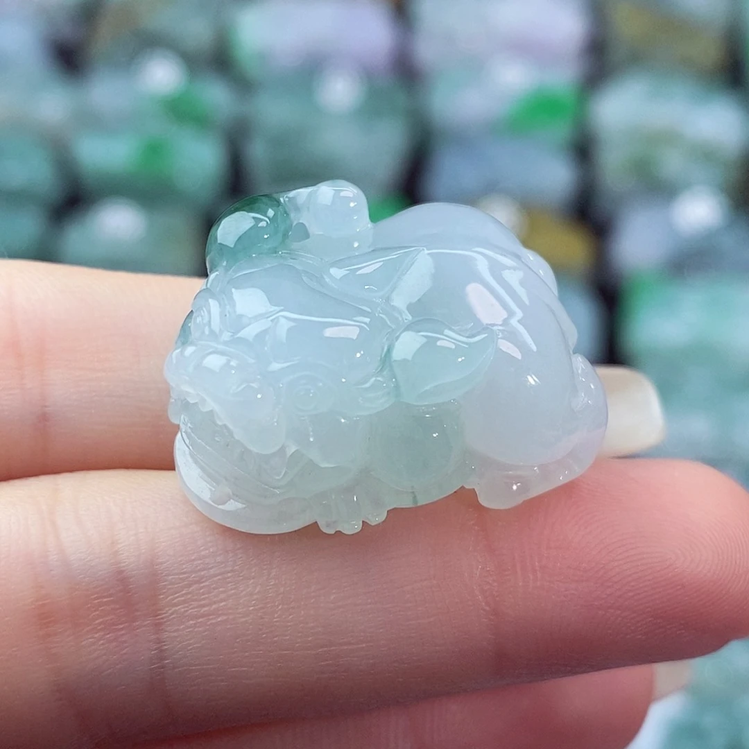 颈饰未镶嵌翡翠天然