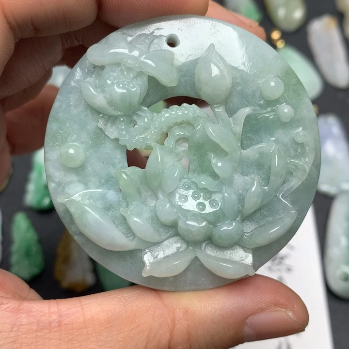 翡翠未镶嵌颈饰天然A货翡翠