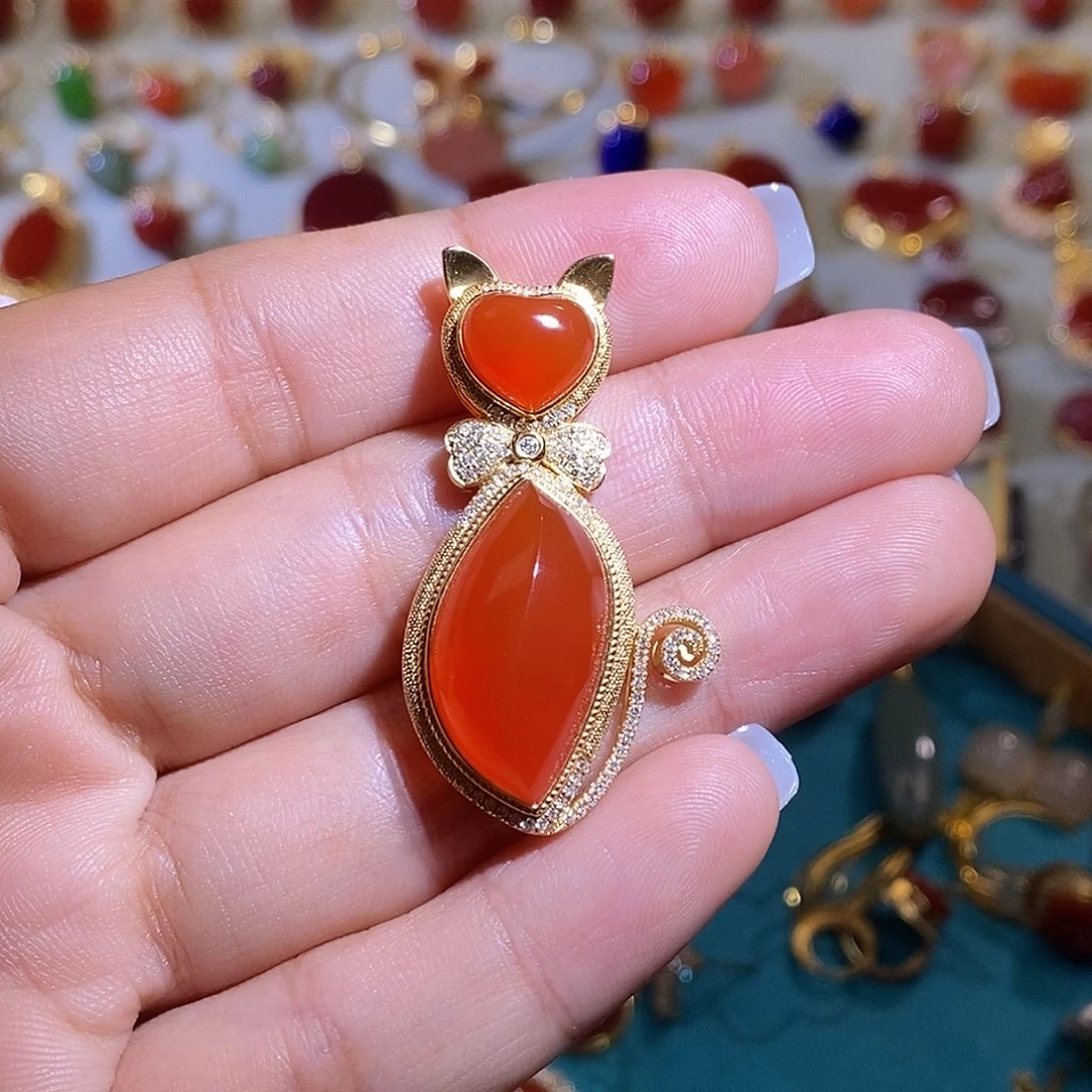 南红玛瑙18K金镶嵌吊坠(不含链)