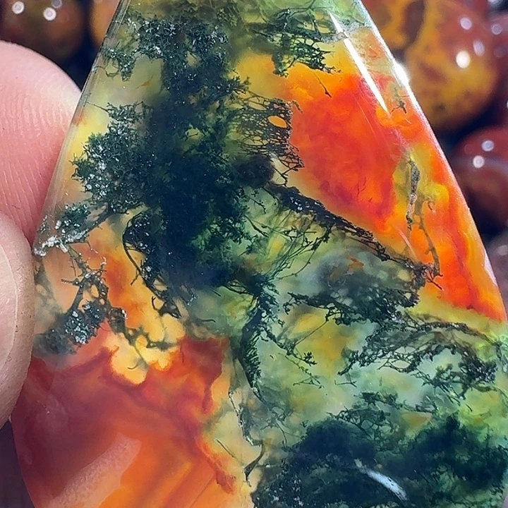 阿***哥玛瑙/玉髓未镶嵌颈饰