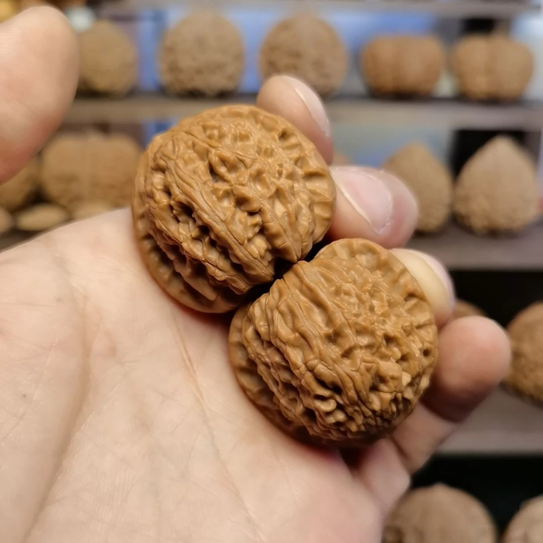 把件文玩核桃35全品三角白