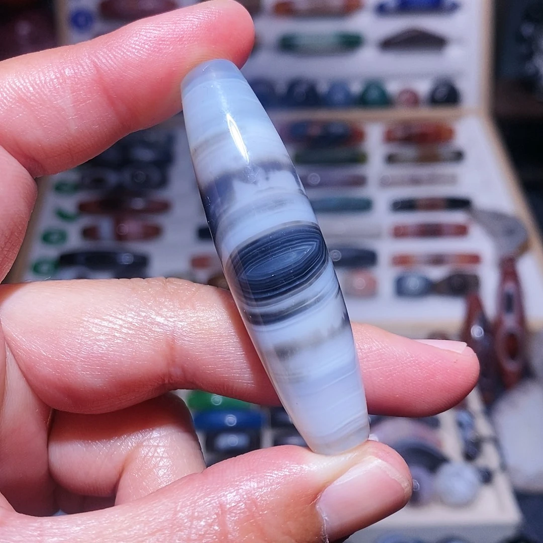 玛瑙吊坠未镶嵌…