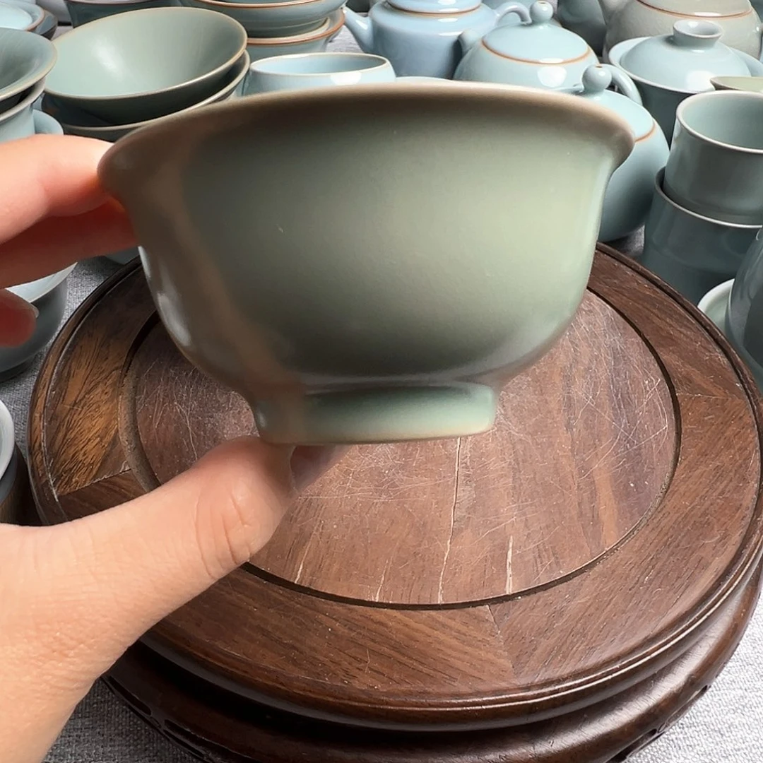 瓷片仿古青绿釉压手杯