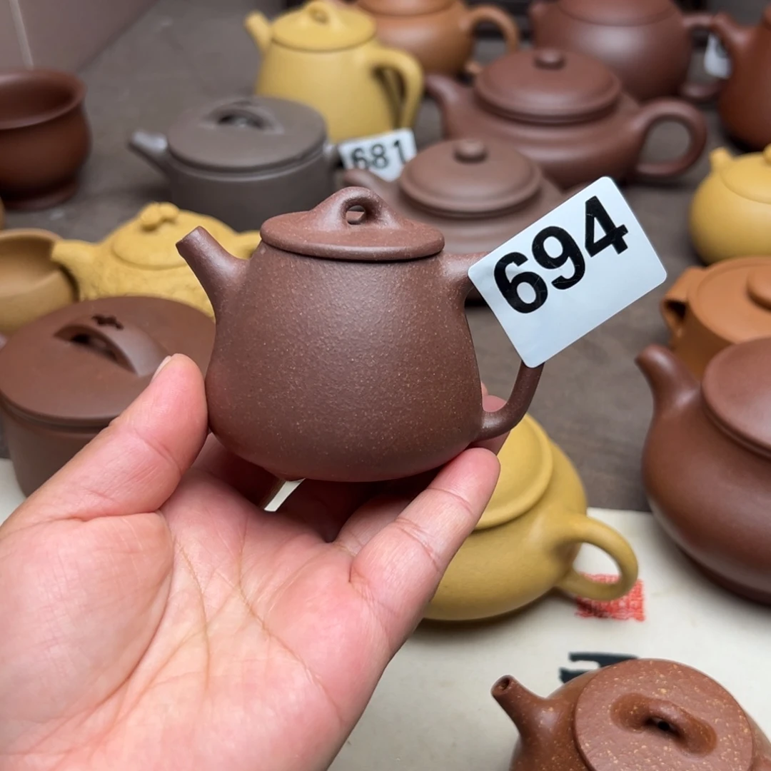 随***A紫砂茶壶紫泥半手工110cc左右瑕疵