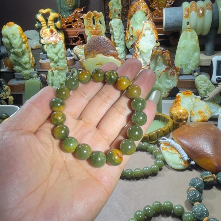 透闪石质玉未镶嵌珠宝奇石