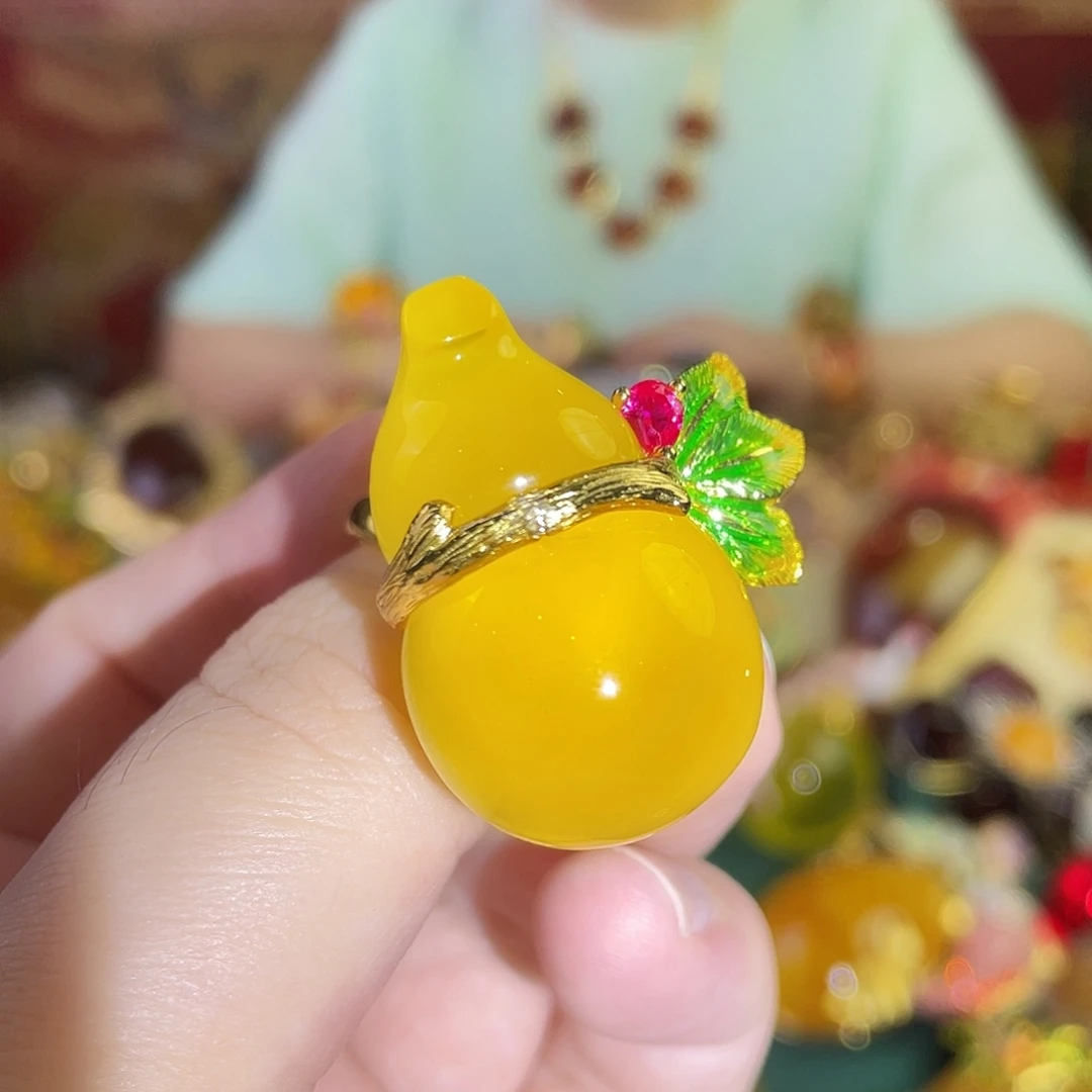 银S925镀金镶嵌蜜蜡戒指