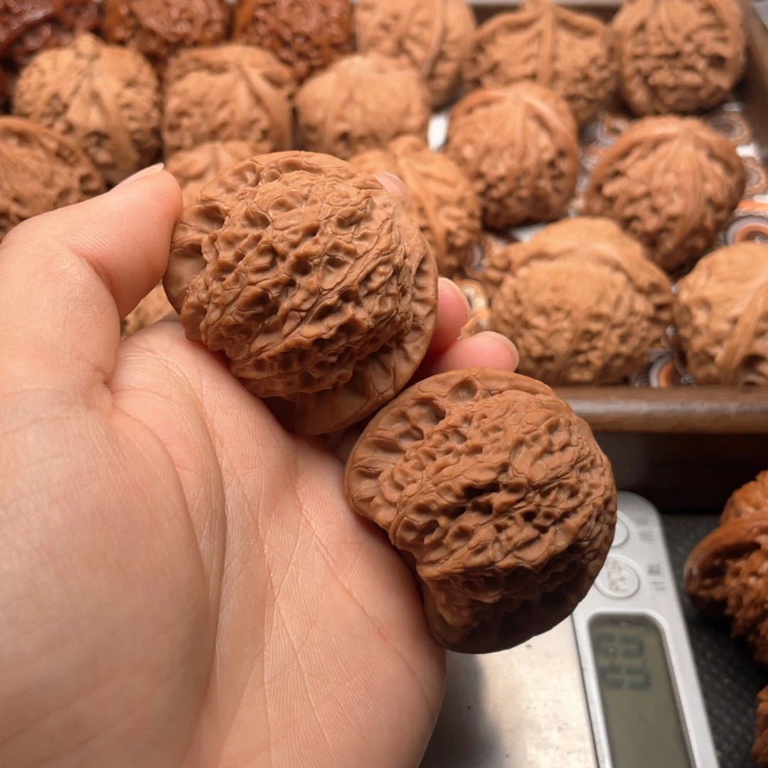 L***L核桃手串/手链血麒麟43尺全品