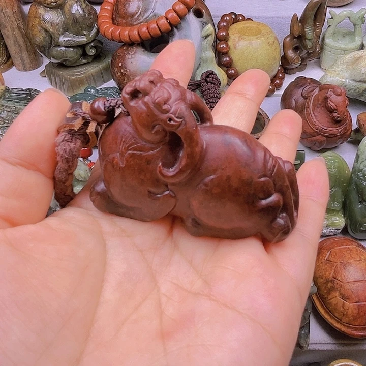 岫岩河磨玉（透闪石质玉）未镶嵌把件强