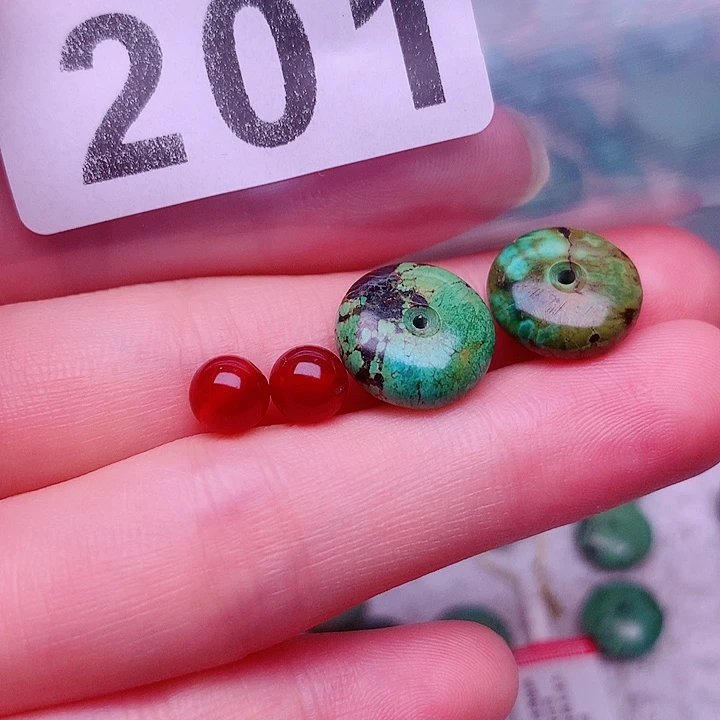 南红玛瑙未镶嵌珠宝奇石