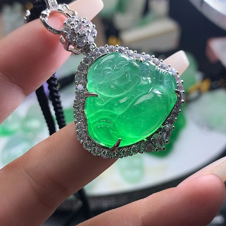 翡翠未镶嵌吊坠(赠链)翡翠