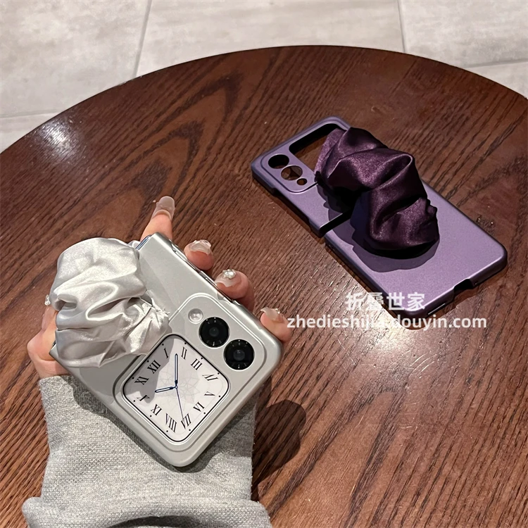 适用华为nova flip手机壳新款折叠屏轻奢时尚烤漆纯色丝巾腕带女