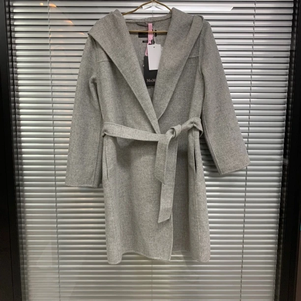 99新 MaxMara 灰色连帽大衣外套/36码/B02101