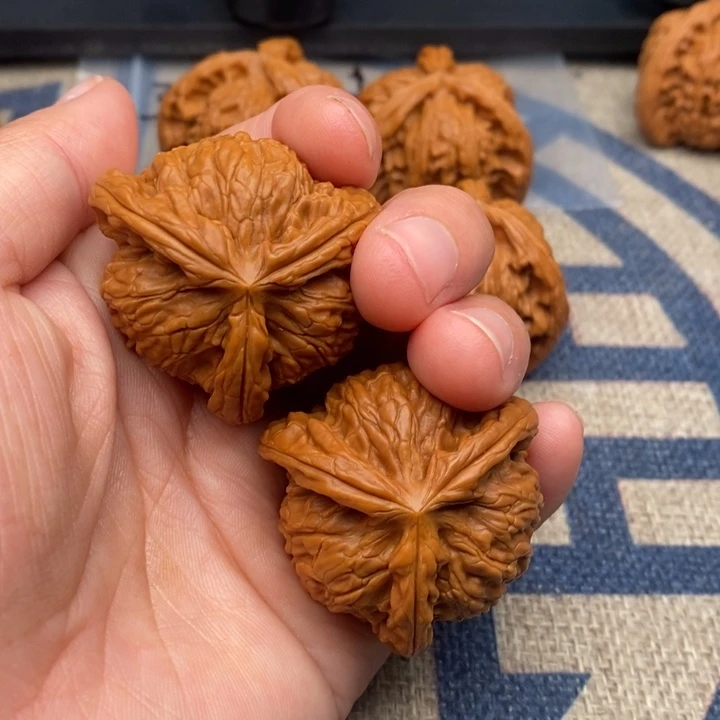 吊坠文玩核桃若**叔三棱