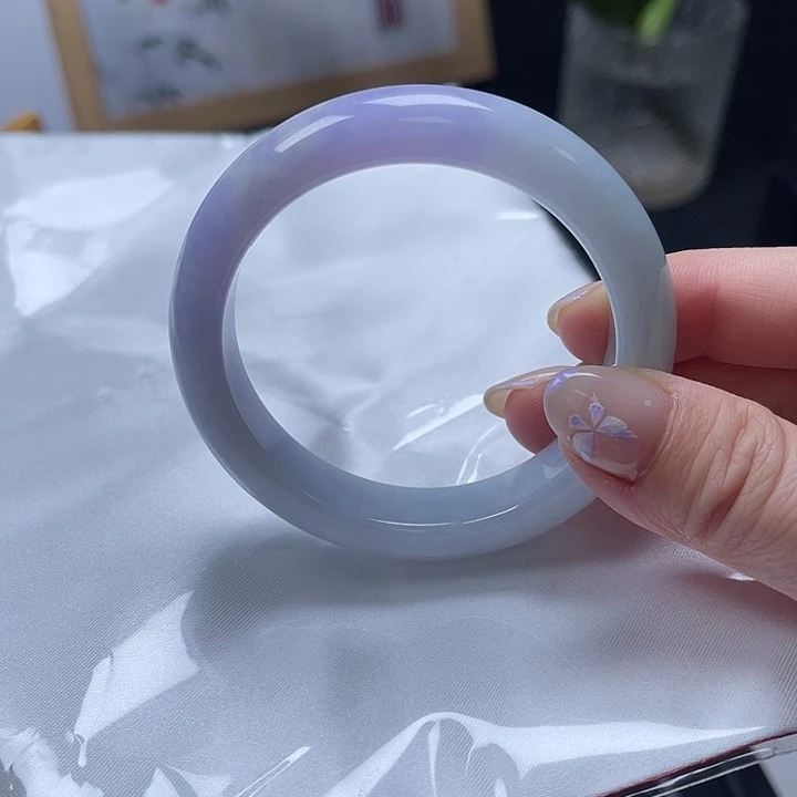 未镶嵌手镯翡翠正圈  有纹