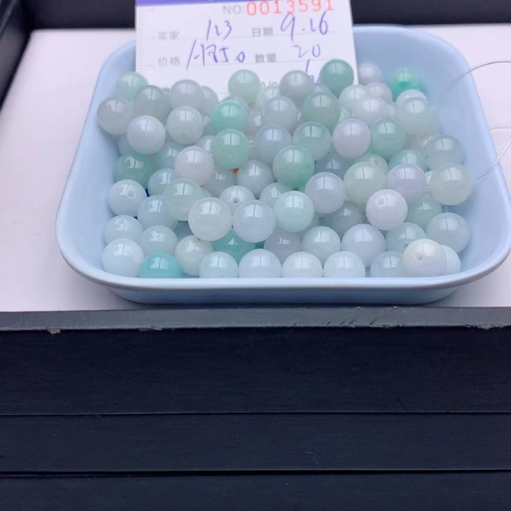 我***3翡翠未镶嵌手链多样性