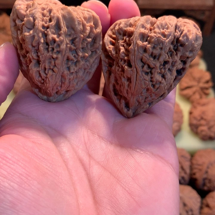 文玩核桃把件北*南疆天残